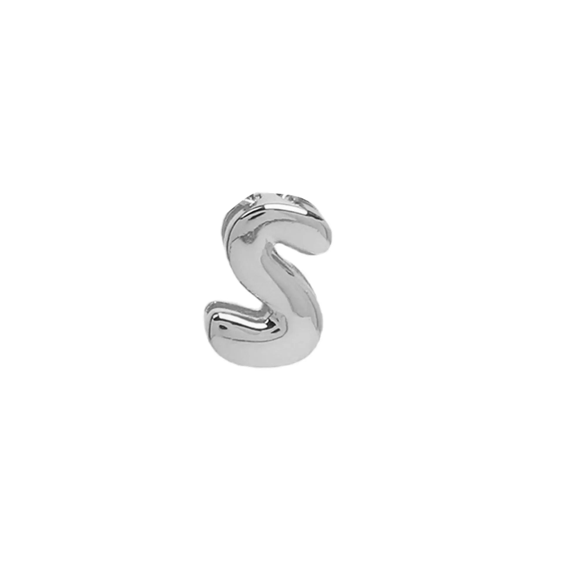 18k brass smooth surface bubble DIY letter bracelet with gold electroplated finish and letter pendant on white background