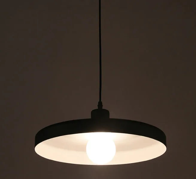 Aluminium alloy bar chandelier for restaurant lighting in black or white finish