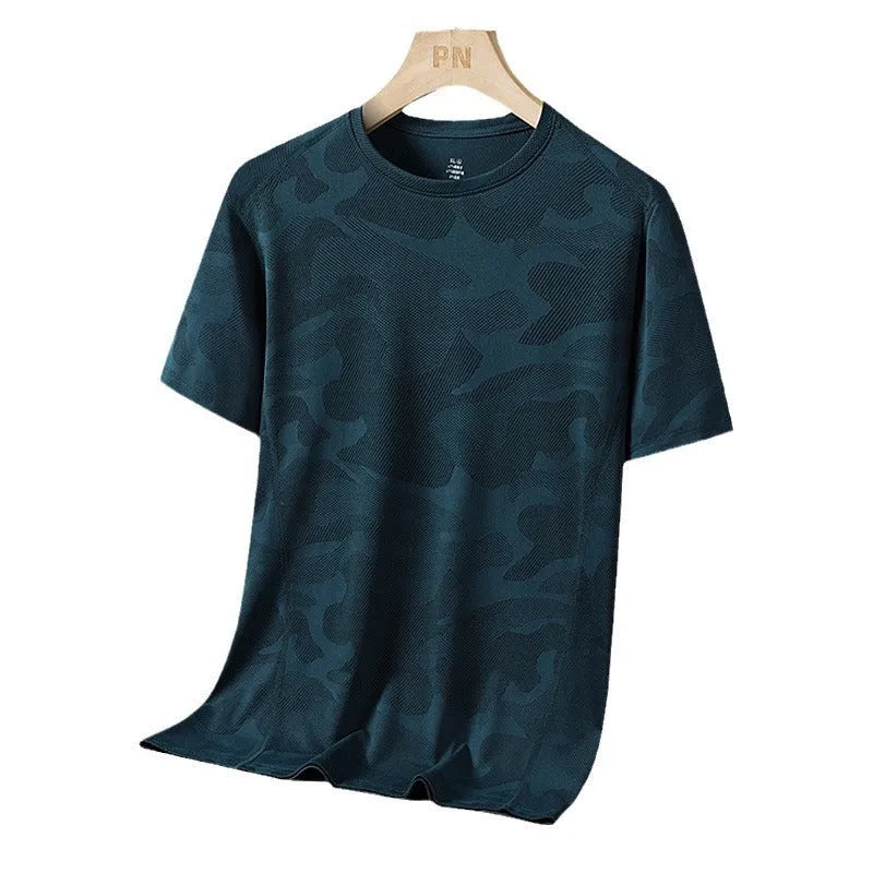 Men's loose fit camouflage print short sleeve T-shirt in quick-drying nylon fabric.