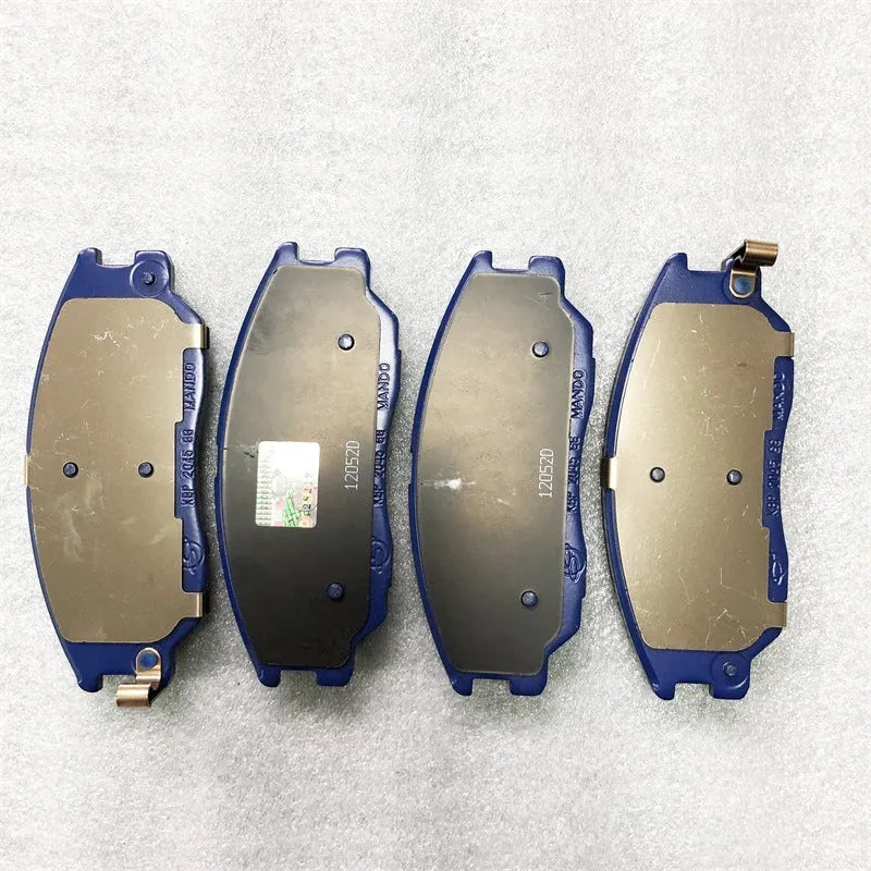 Aiteng Kyron Rester brake pad set with part numbers 4813009A10 and 4813008BA0.