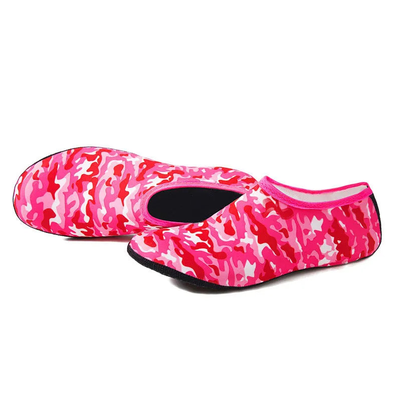 Printing 2.5mm rubber non-slip Lycra snorkeling diving socks for men and women in camouflage red
