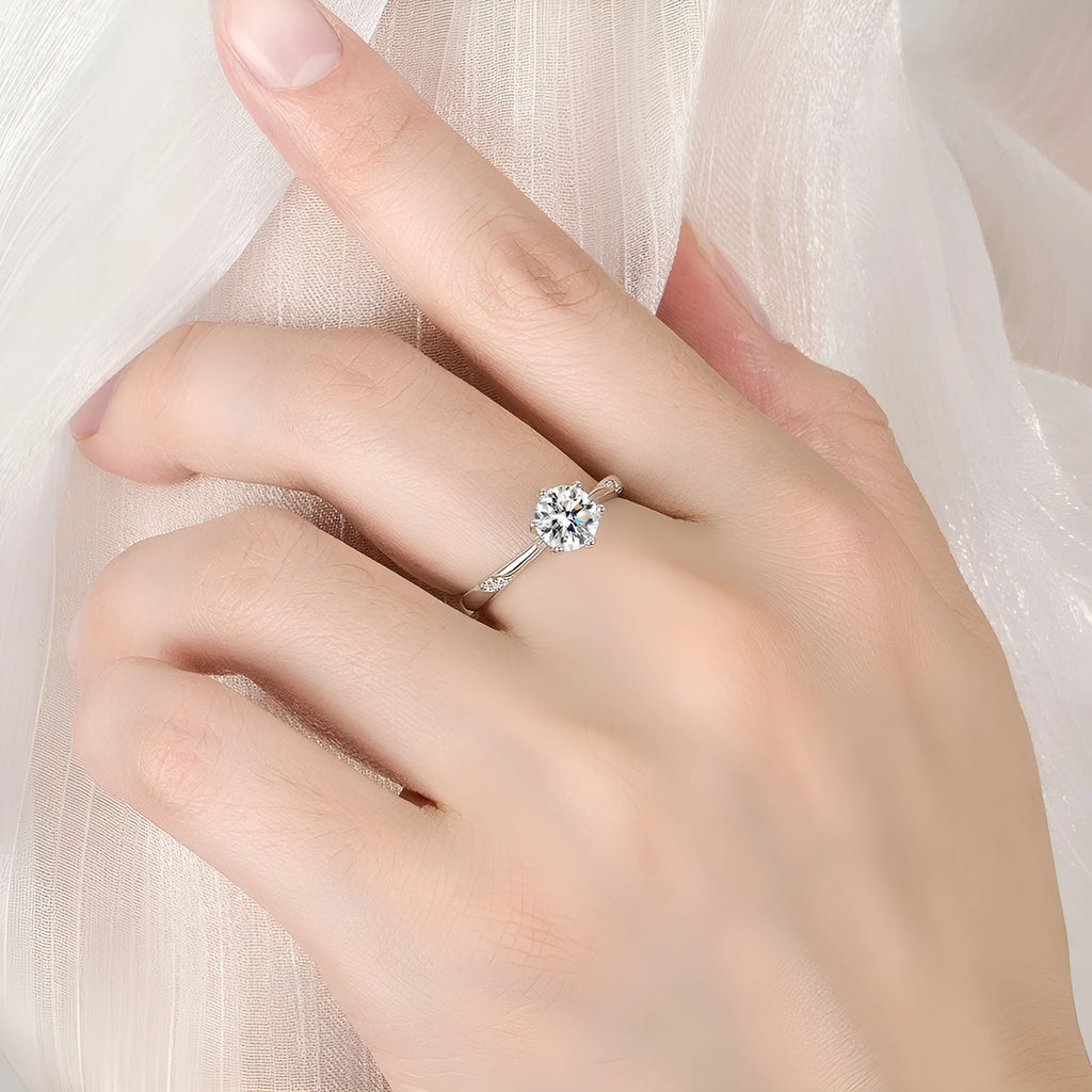 S925 sterling silver diamond-studded ring 1 karat white gold colour adjustable opening women's simple ring
