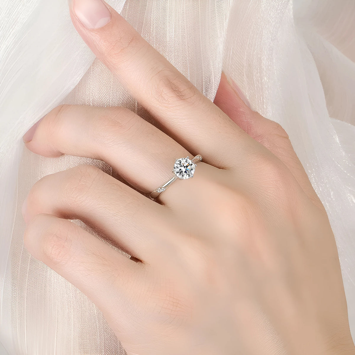 S925 sterling silver diamond-studded ring 1 karat white gold colour adjustable opening women's simple ring