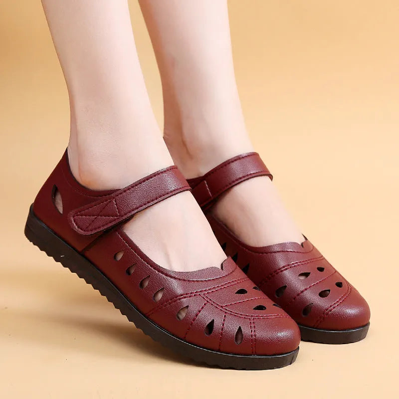 Women's hollow breathable flat sandals with Velcro fastening in black, brown, red, round toe, imitation leather upper