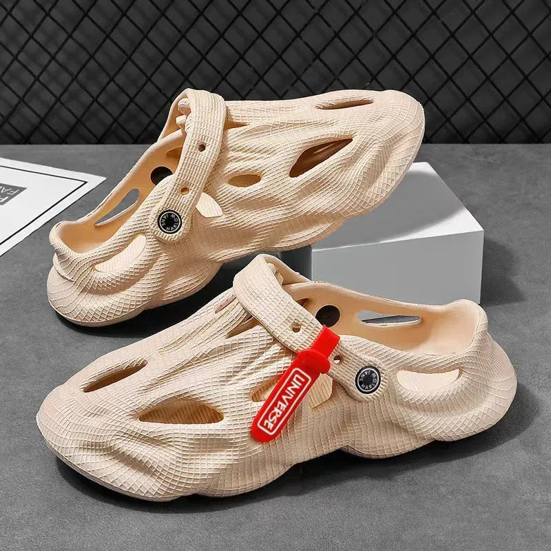 Coconut slippers in EVA foam with closed toe design and textured surface in grey colour