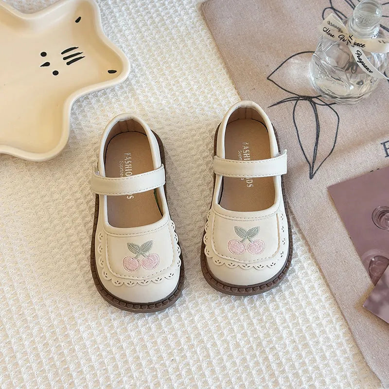 Children's casual breathable single layer shoes with embroidered details, Velcro fastening, rubber sole, in milky white and brown
