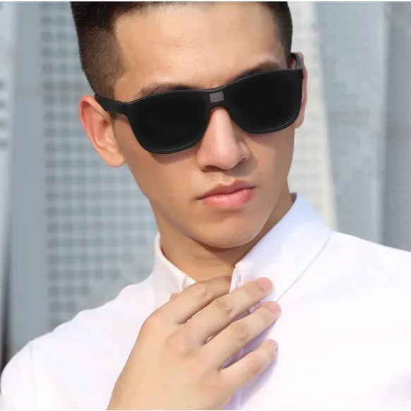 Driving and biking polarized sun glasses black frame black classic style for outdoors