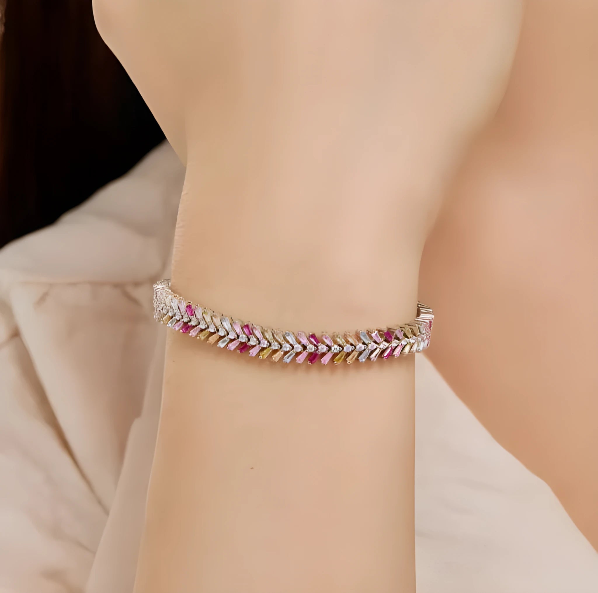 S925 sterling silver women's bracelet platinum colour with zirconium accents geometric round ring style 16cm size