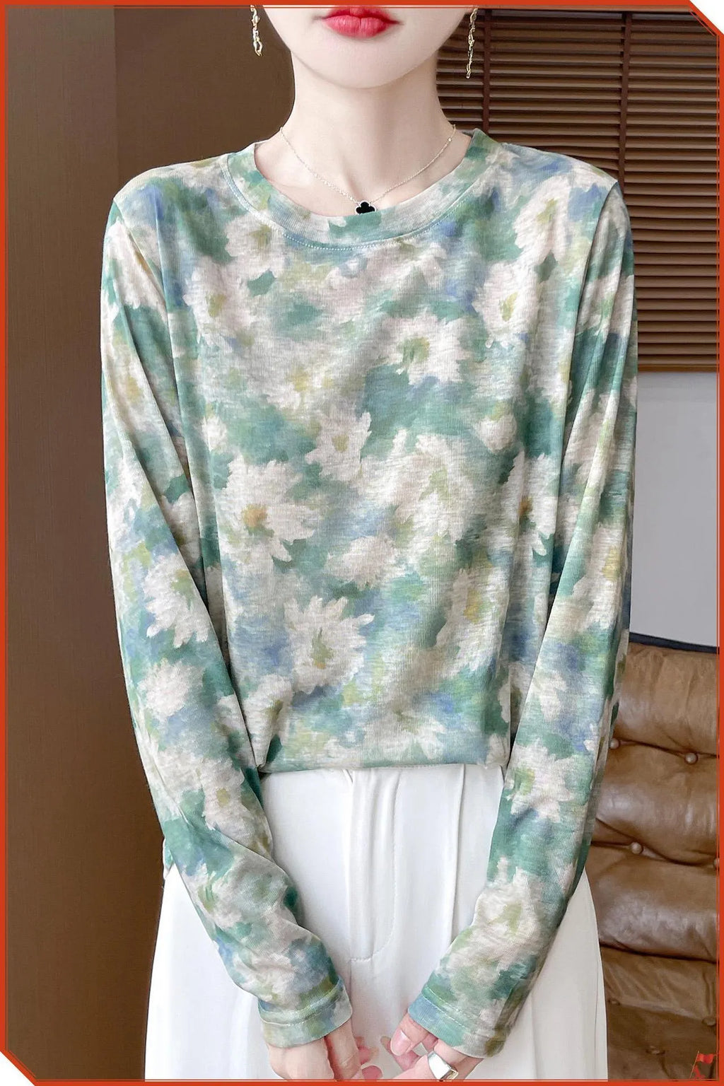 Women's round neck Tencel cotton pullover with printed floral design in regular sleeve style