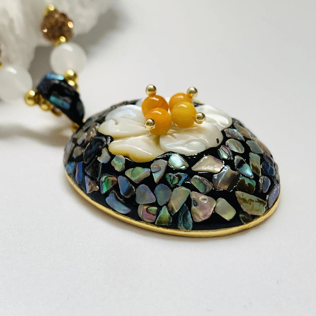 Mother-of-pearl shell necklace with rhinestone inlay, twist chain, 51-60cm, with earrings and bracelet set