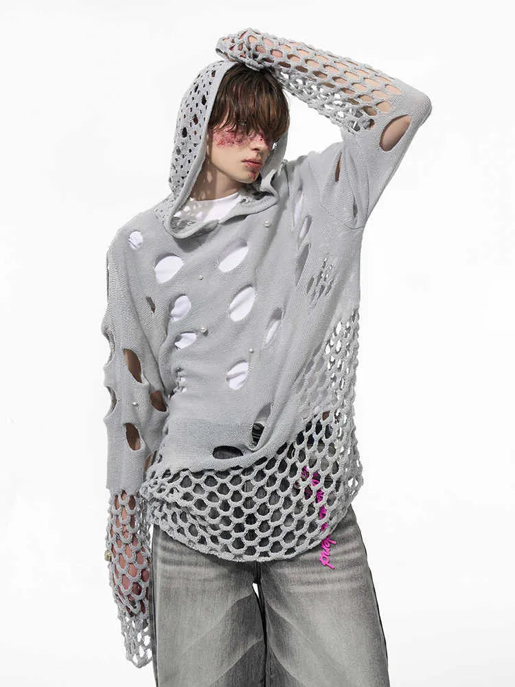 Men's black hoodie with pearl decoration and hooded collar in loose fit for spring