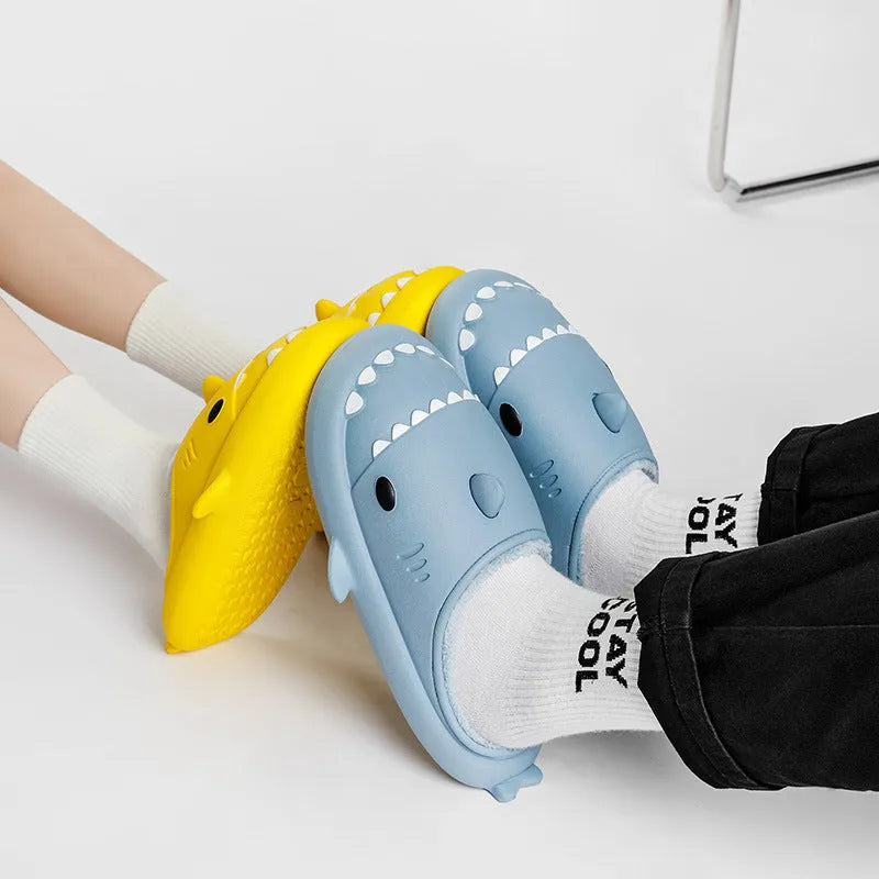 Cartoon shark EVA slippers in grey couple colour, closed-toe baotou style with thickened plush lining and non-slip sole
