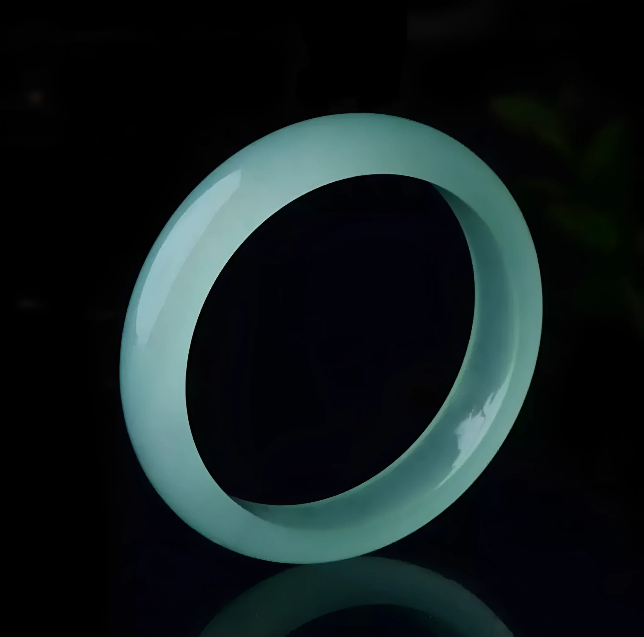 Cyan light green quartz rock jade bracelet for women with adjustable sizing