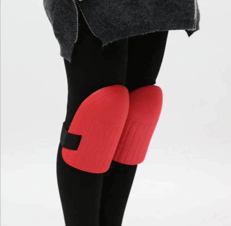 EVA knee pads in five colours showing 19cm length and 15cm width dimensions