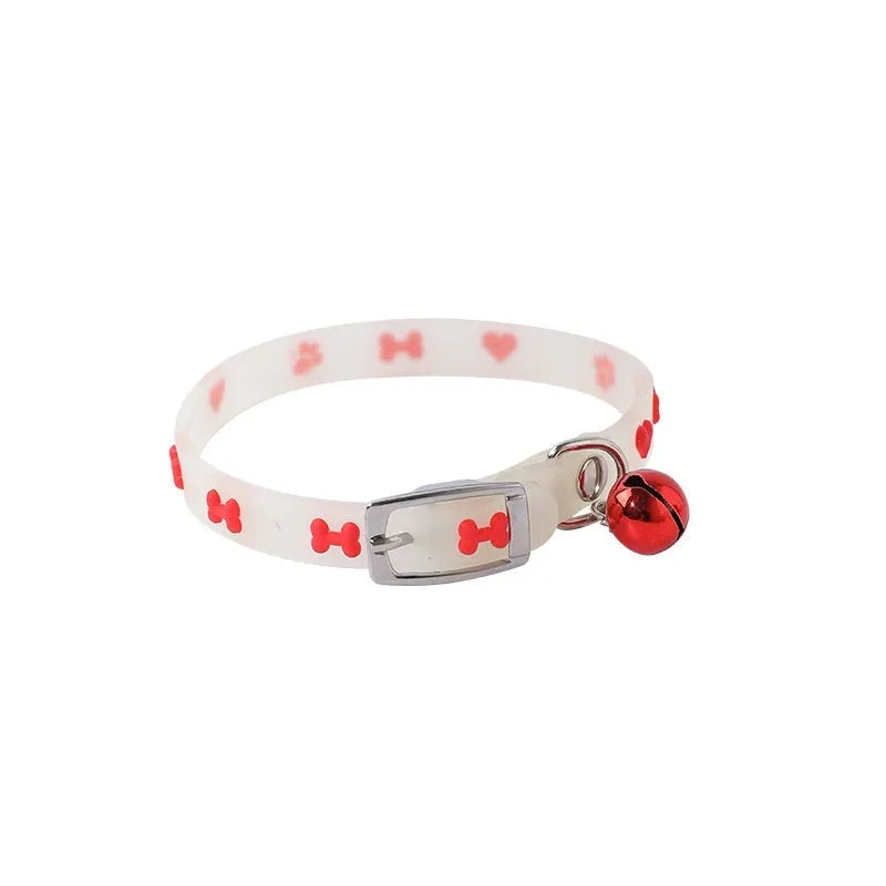 Meow Xinbao adjustable pet luminous collar for cats with LED light, silicone chain and metal bell