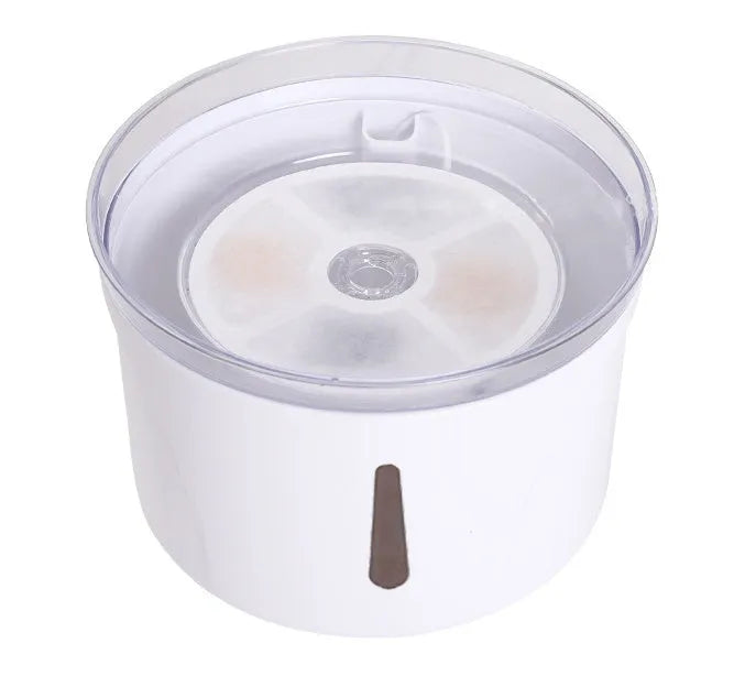 White automatic pet water dispenser with 2.5L capacity and circulation pump for cats and dogs