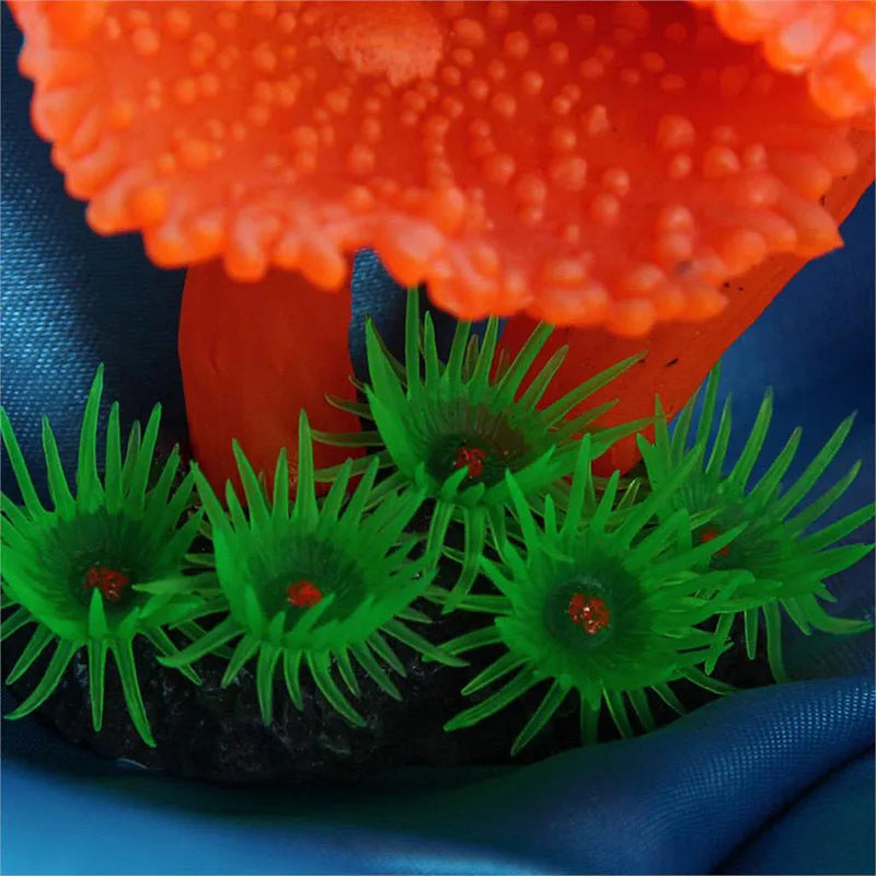 Artificial coral plant simulation in blue for fish tank landscaping, 9.5x9.5x7cm, lightweight 79g decoration