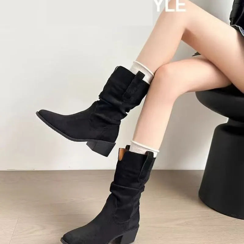 Women's cowhide matte leather mid-heel pleated autumn boots in black, round toe, rubber sole