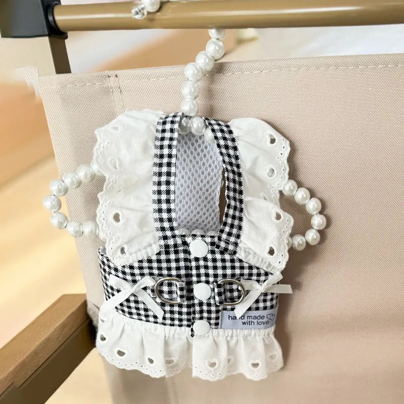Pet dog cat clothes thin chest and back traction pastoral skirt in black and white or red and white plaid, sizes XS to XL