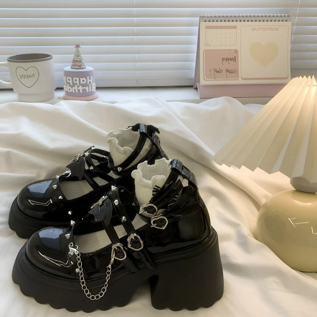 Solid black PU patent leather Lolita shoes with bat metal chain buckle, round toe, chunky heel 6-8cm, women's cosplay footwear
