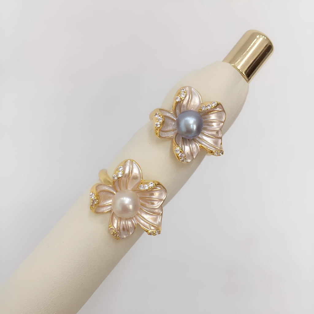 5A freshwater pearl ring with 18K real gold plated frosted flower design and adjustable open band in white or grey