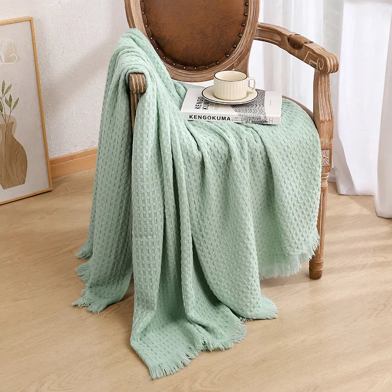 Solid colour waffle knit sofa blanket in acrylic with chenille texture, beige finish, 130x160cm with tassels