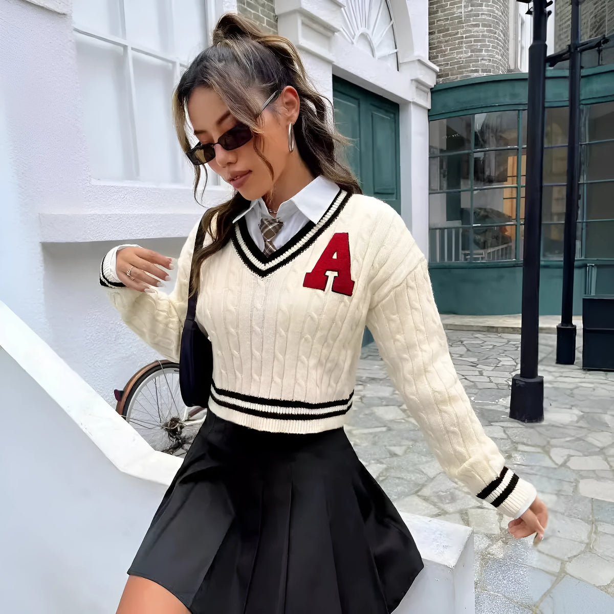 Milky white V-neck striped knitted shirt pullover for women with long sleeves and patch detail