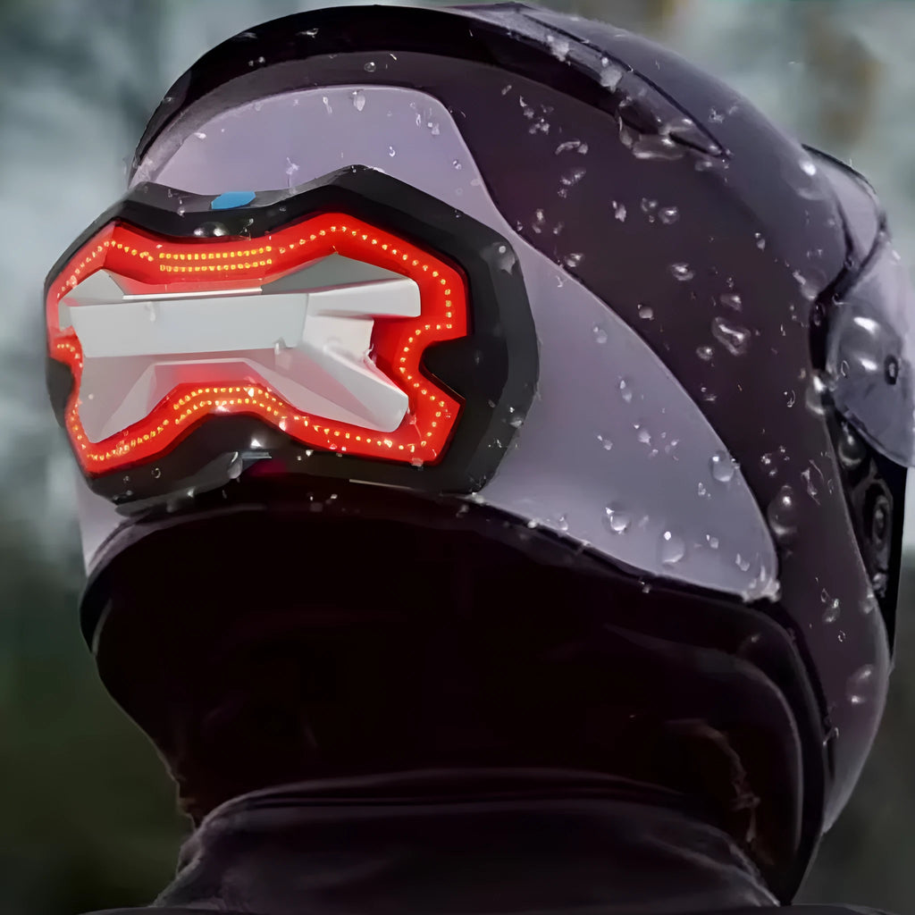 Wireless helmet light with turn signal and brake restraint, 2500mAh USB Type-C rechargeable, single unit