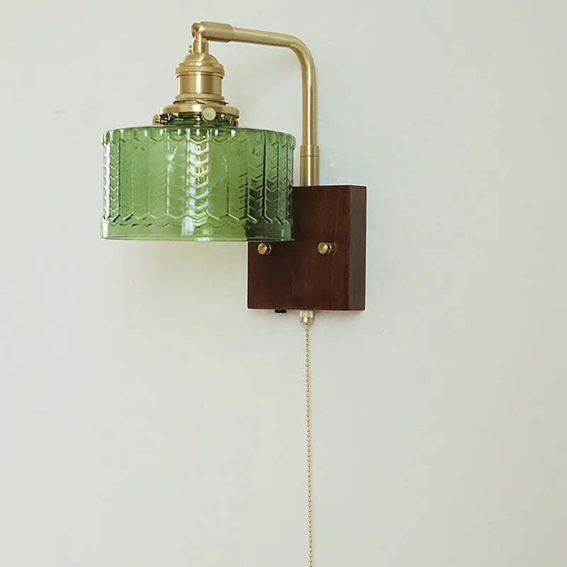 American retro wall lamp in walnut wood and brass with green glass shade, including LED bulb