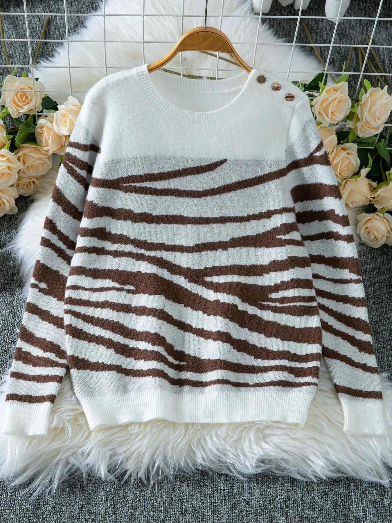 Zebra print round neck long sleeve sweater in acrylic knit, loose fit pullover, black and white colour