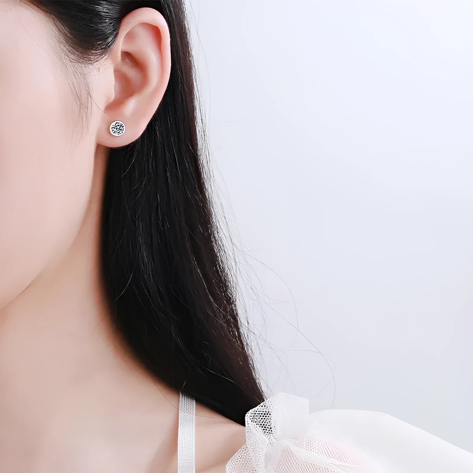 925 sterling silver gold plated women's earrings with moissanite or zircon stones in geometric or golden toad designs.