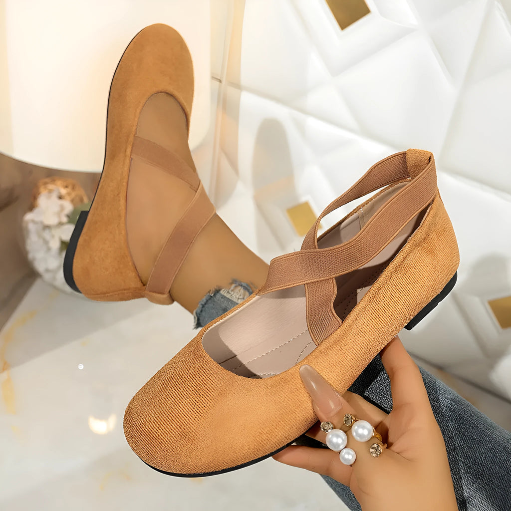 Plus size round toe flat bottom women's shoes in black with ankle bandage cloth and cotton cloth upper