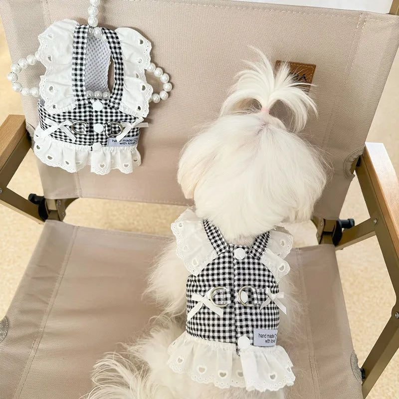 Pet dog cat clothes thin chest and back traction pastoral skirt in black and white or red and white plaid, sizes XS to XL