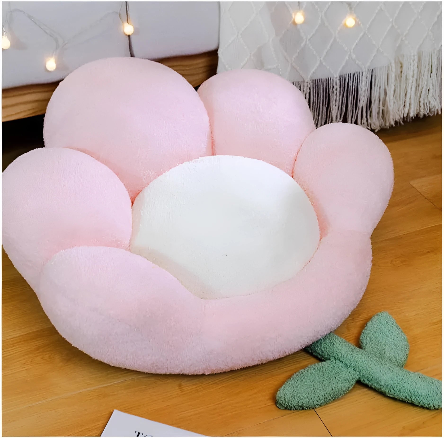 Flower shaped cat nest in brown with thick cushion and non-slip base for small pets