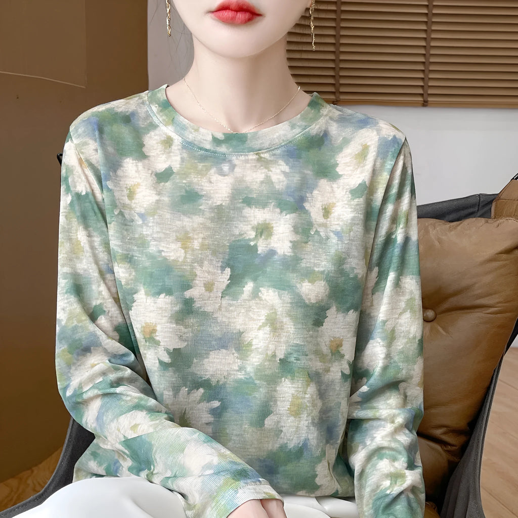 Women's round neck Tencel cotton pullover with printed floral design in regular sleeve style