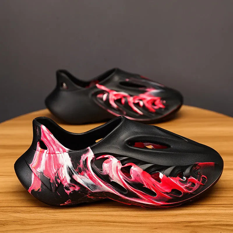 Men's camouflage coconut hole shoes in black camo pattern – EVA lightweight beach sandals with round toe and lace-up closure