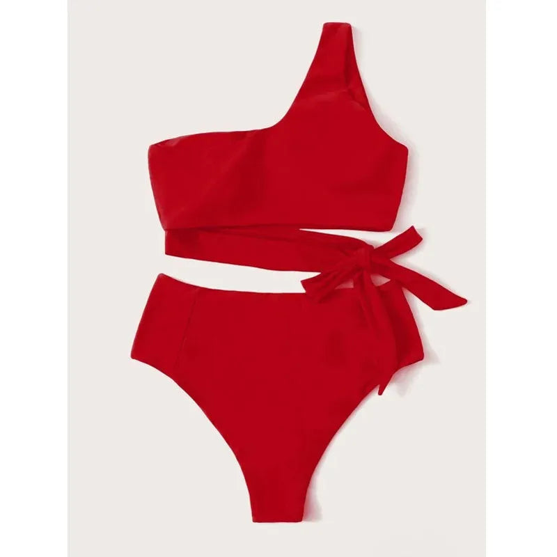 Solid colour one-shoulder women's swimsuit in red, sleeveless polyester spandex bikini style