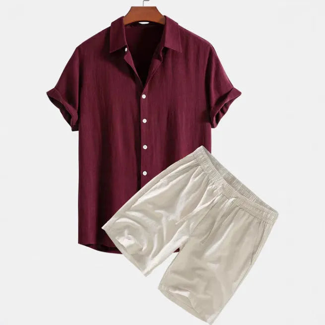 Men's solid colour short-sleeved shirt and matching shorts casual suit set.