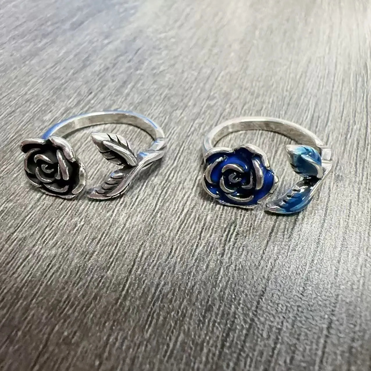 Retro blue enamel rose adjustable ring for women in copper casual style