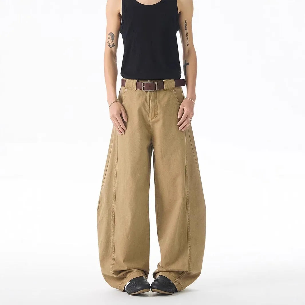 Men's brown straight-leg casual jeans with loose fit and button fly in Korean style