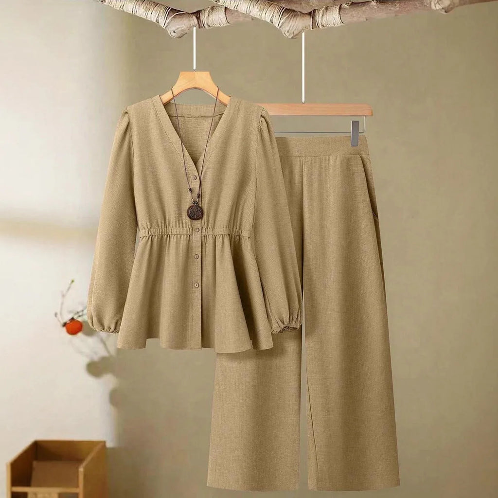 Women's long-sleeved two-piece suit in khaki with button front, woven polyester fabric