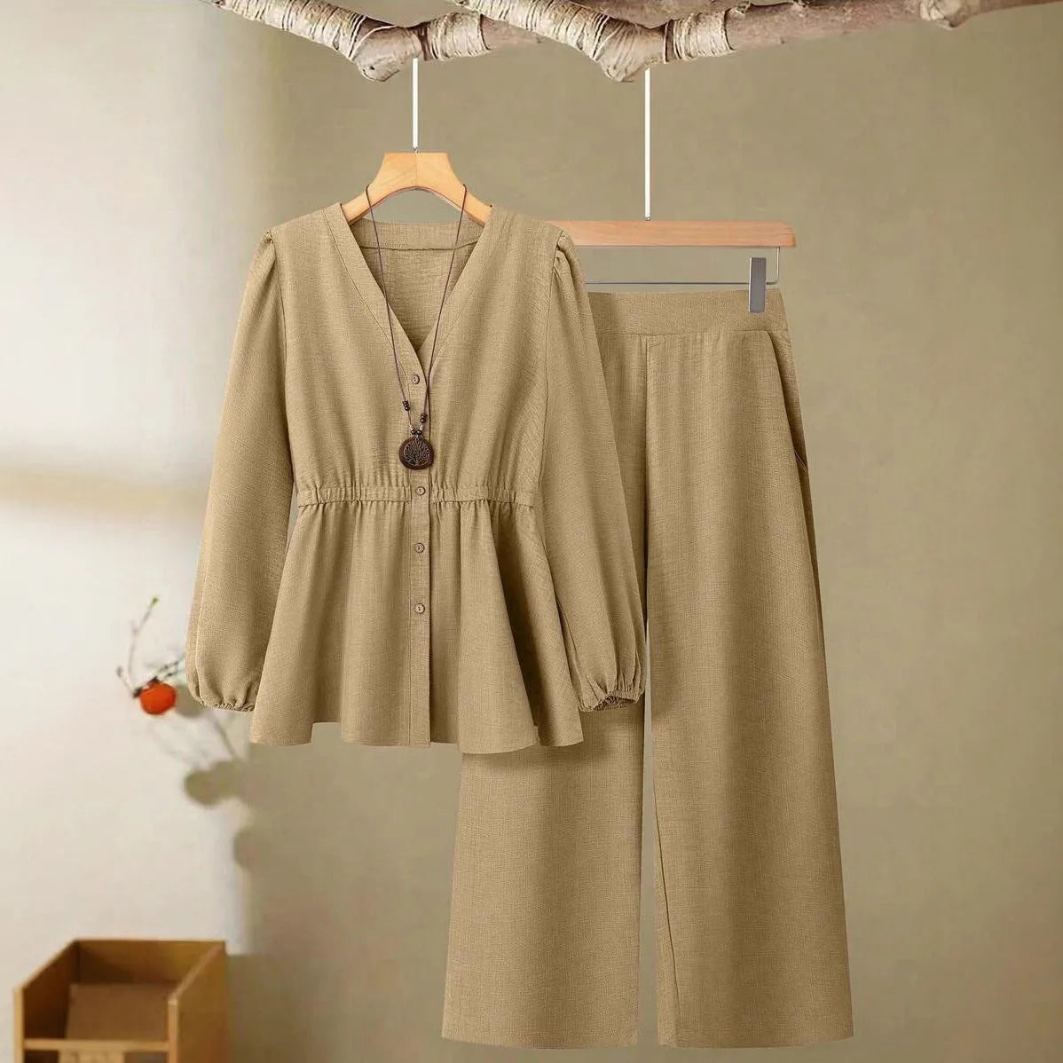 Women's long-sleeved two-piece suit in khaki with button front, woven polyester fabric