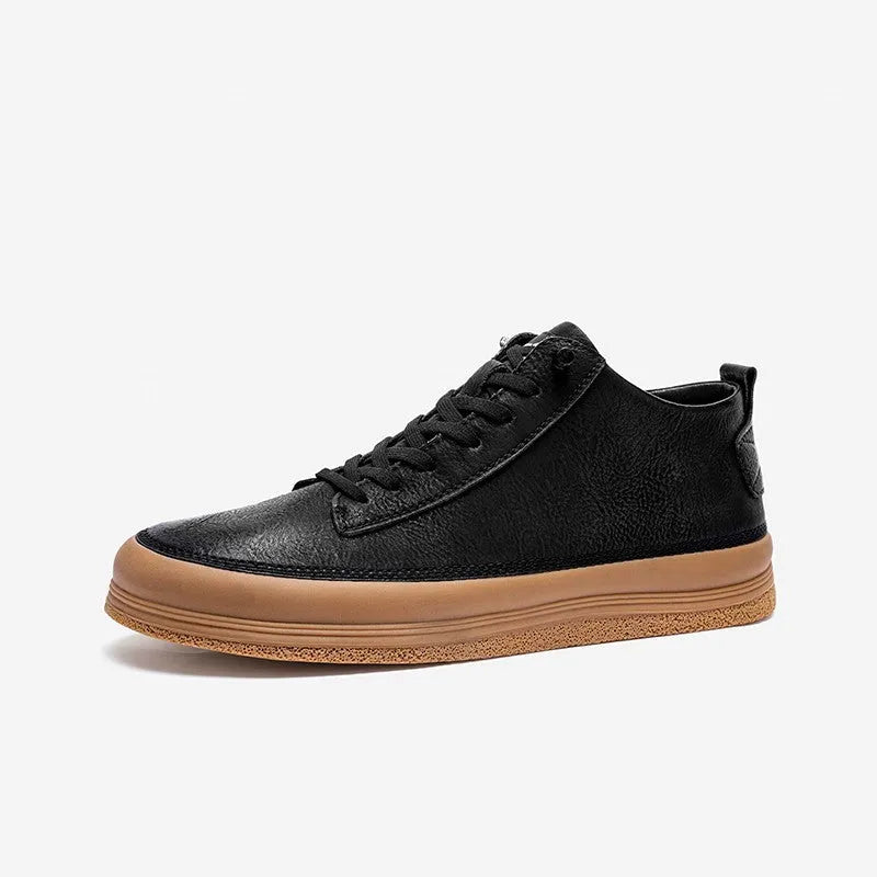 Black men's leather lace-up casual shoes with a round toe and flat rubber sole.