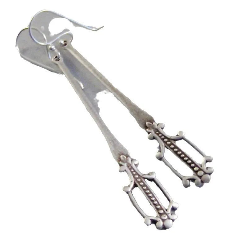 Retro sweet silver alloy earring pendant for ladies geometric style electroplated finish