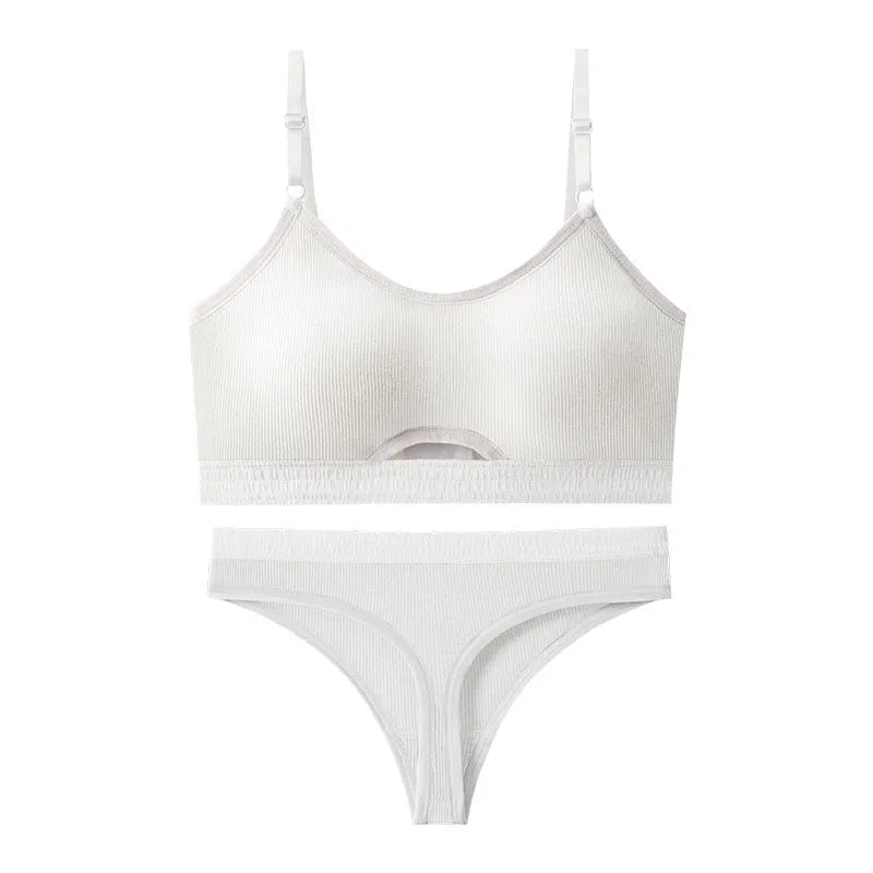 Beauty back sports bra and briefs set in contrasting colour with moulded cup and fixed shoulder straps.