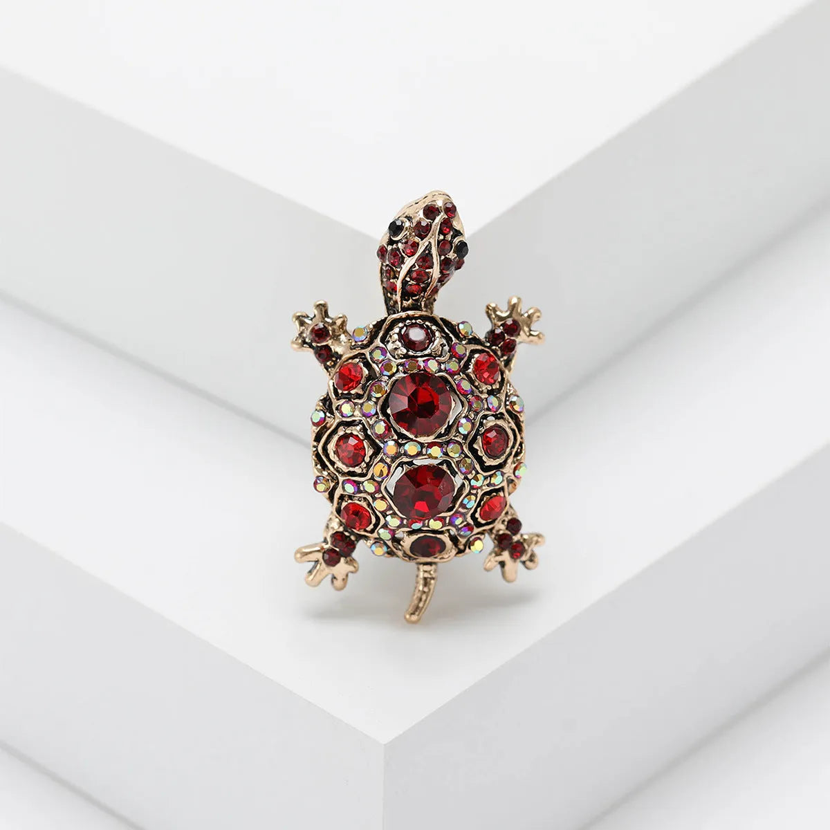 Retro rhinestone turtle brooch in alloy with animal design available in blue, green, and red colours