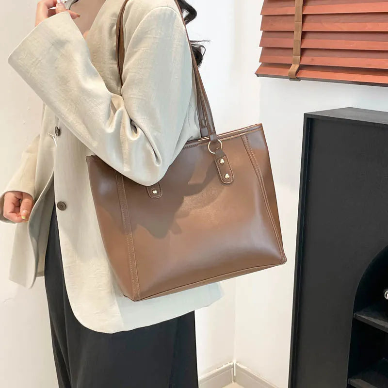 Korean style black PU leather women's shoulder underarm bag with square shape and adjustable strap