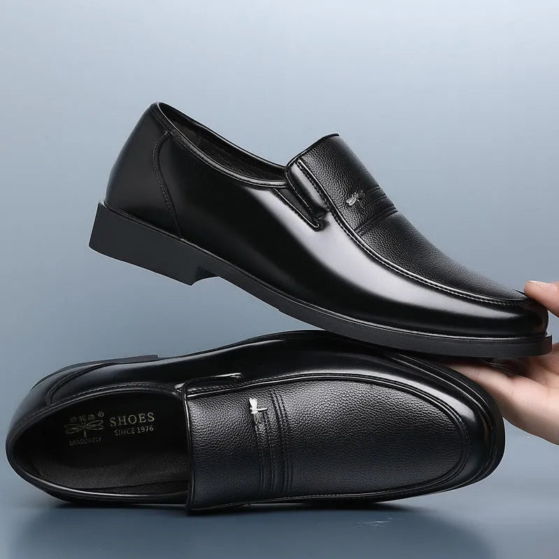 Casual Men's Leather Business Shoes with Soft Bottom, Cowhide Upper, Rubber Sole, Stitching Details, Breathable, Non-Slip, Wear-Resistant, Low Top, Four Seasons Style, Black or Brown, Sizes 37-48