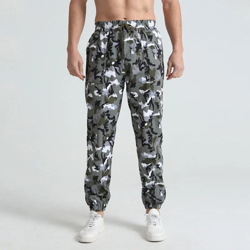 Men's sports casual camouflage trousers in army green camouflage, full-length polyester fibre design