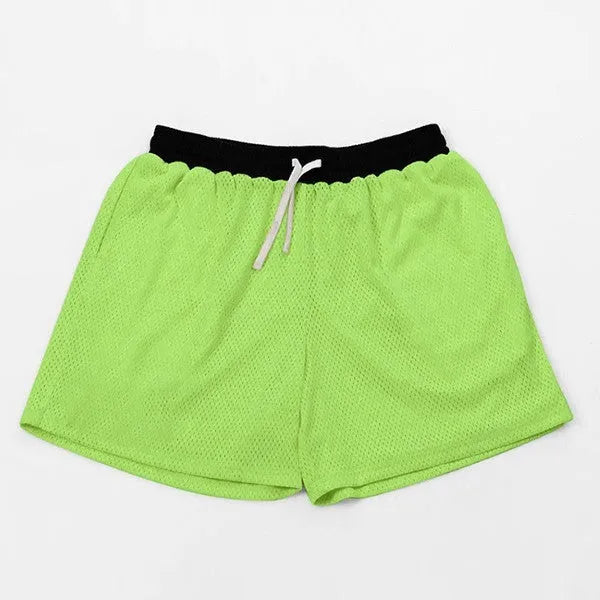 Men's solid-colour mesh quick-drying sports shorts in chemical fibre fabric for running and fitness training.